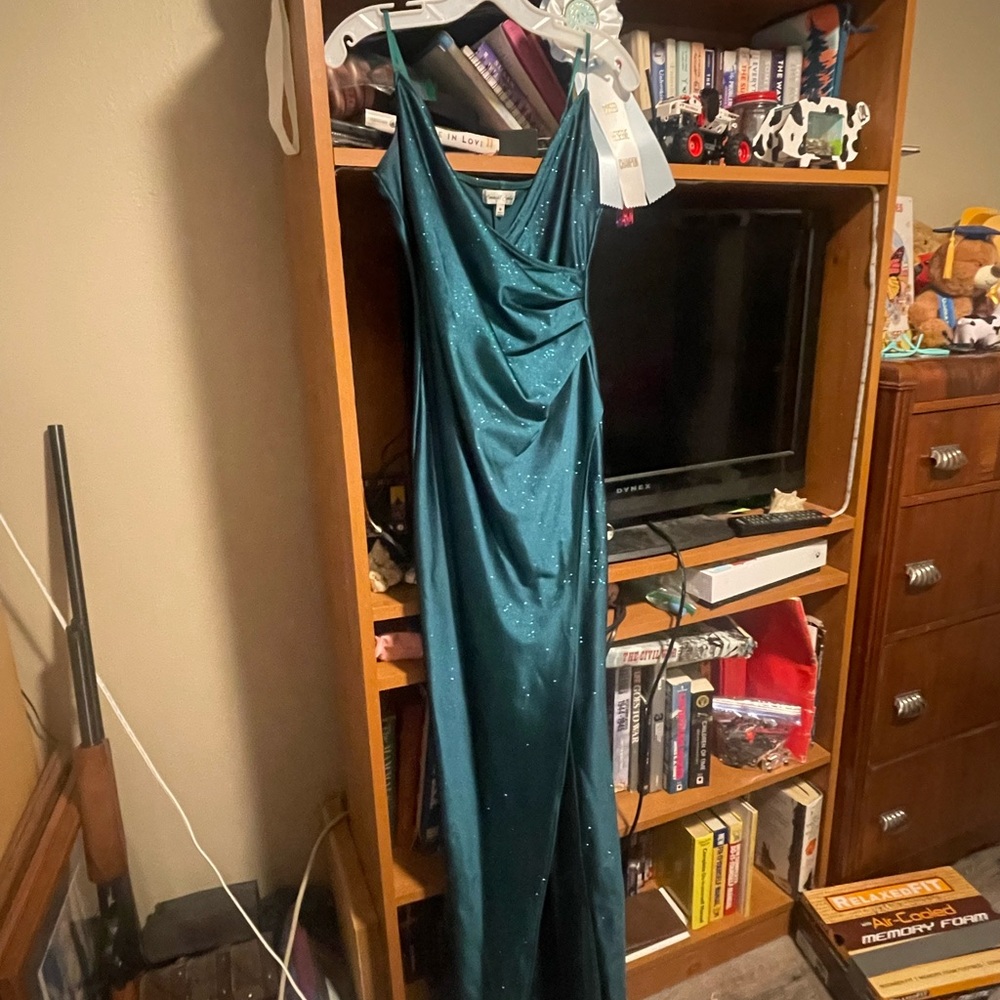 Elegant Emerald Green Gown